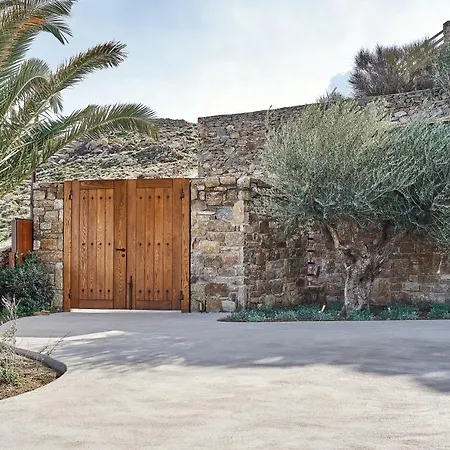 Christina's Panormos Vila